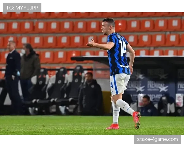 马洛卡定位球战术奏效，精准传球引爆进攻端