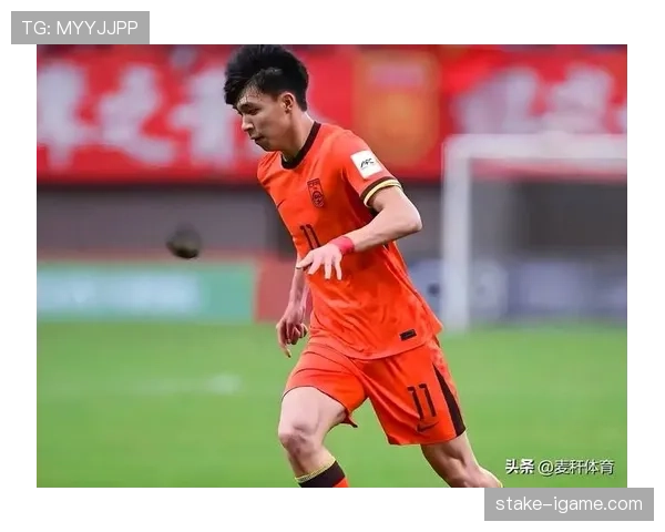 足球新星闪耀赛场，技术全面引热议，未来可期