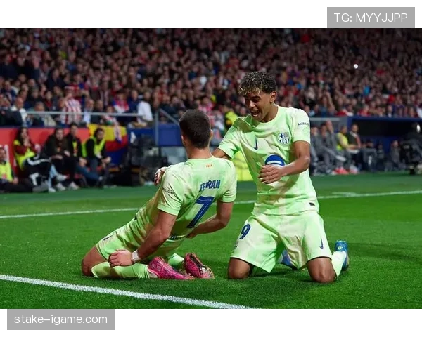 西甲巅峰对决再燃战火：皇马巴萨状态成焦点