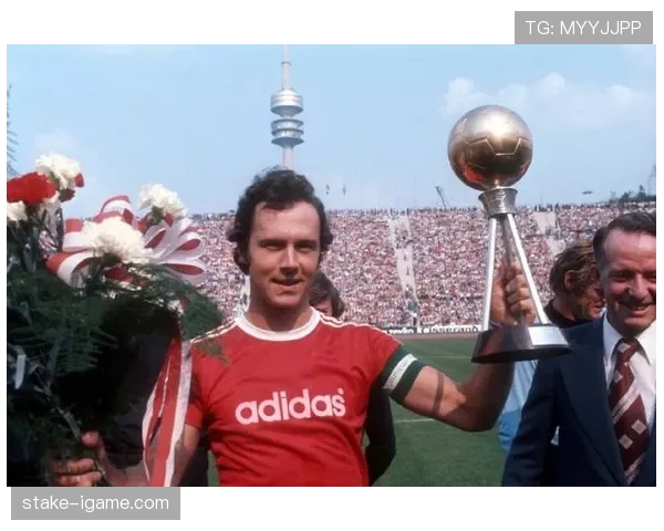 贝肯鲍尔防守风格解析